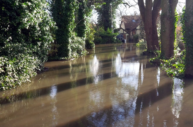 Thames Flooding Yet to Reach its Peak